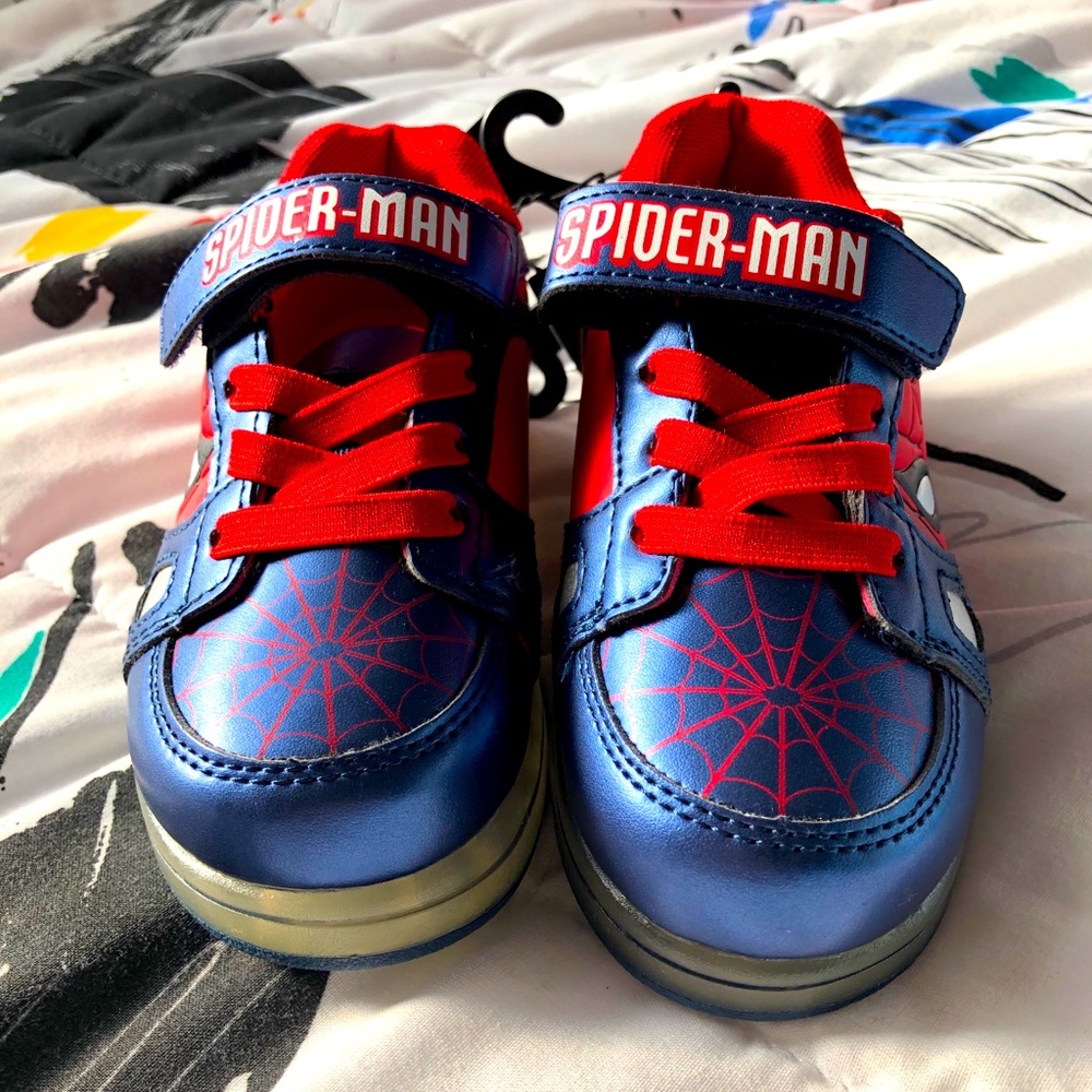 Marvel Comics Toddler Sneakers Spider Man Lightup